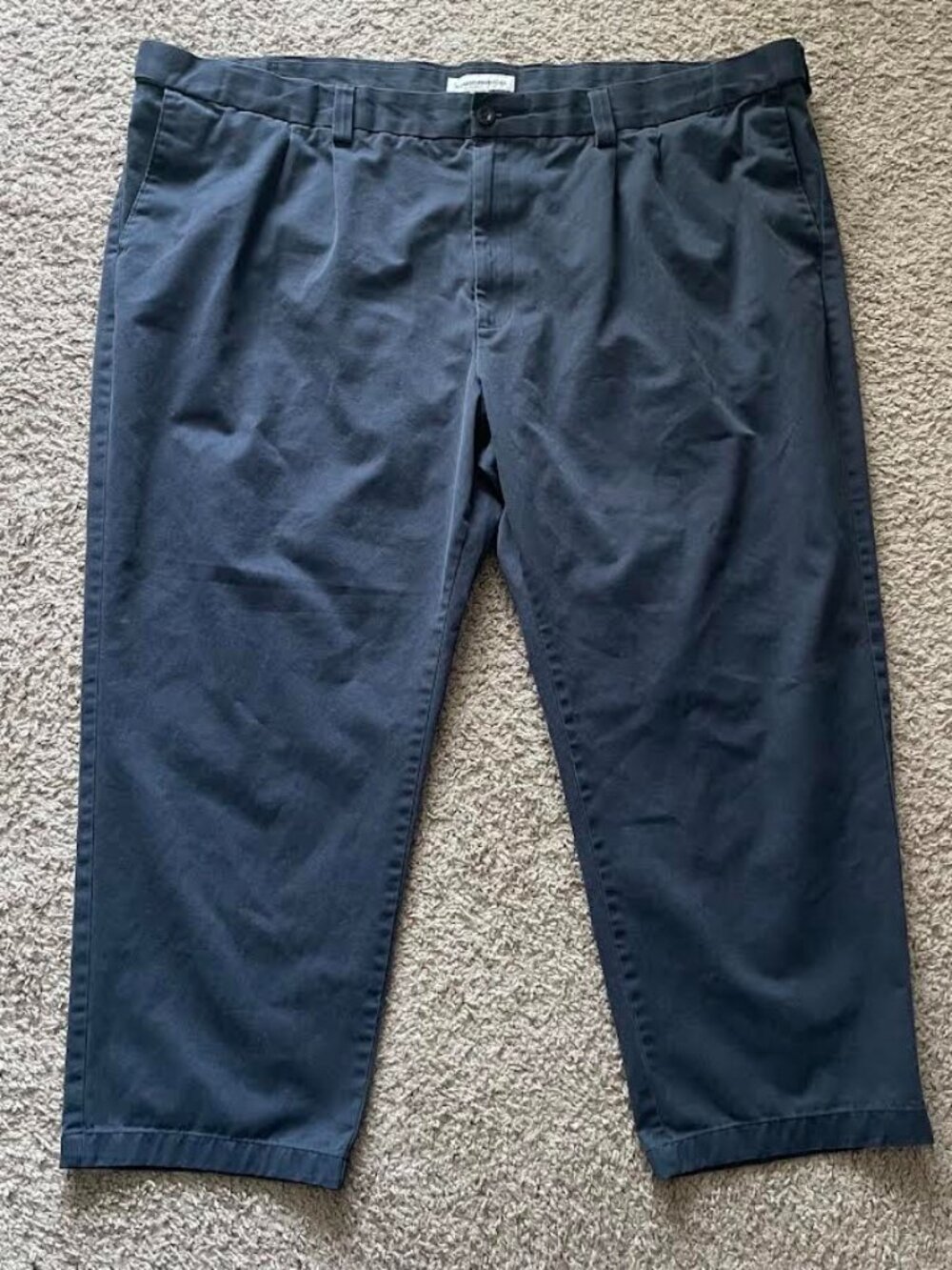 Amazon Essentials Men's Big & Tall Classic Fit Pleated Chino Pants Navy 56Wx30L